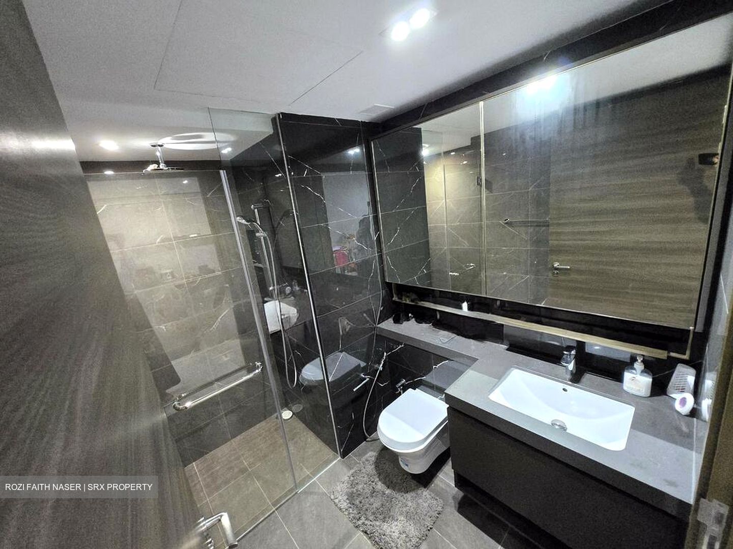 The Florence Residences (D19), Apartment #586145571
